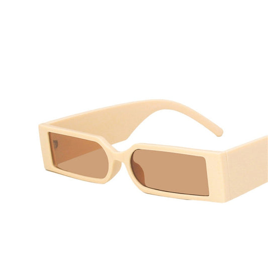 Faites une déclaration de mode avec nos lunettes de soleil au design futuriste