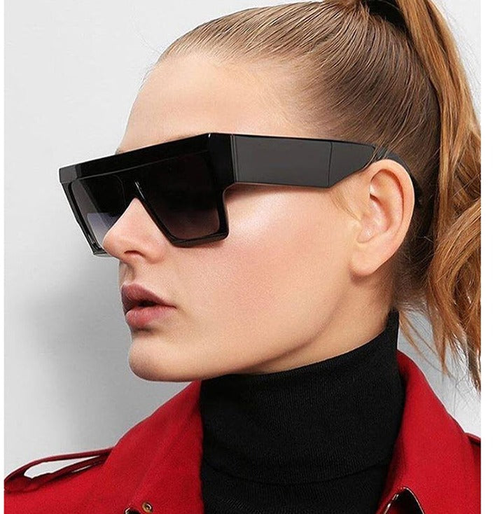 Protégez vos yeux avec style : les lunettes de soleil oversize pour femme